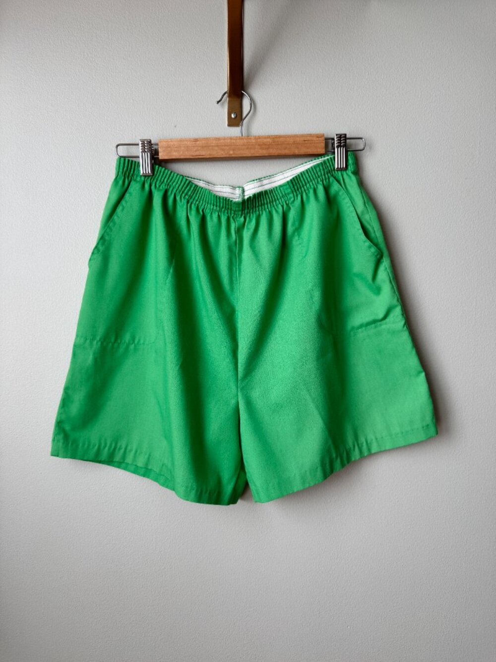 Vintage Green Leisure Shorts Unisex 30 Waist, Women's S/M